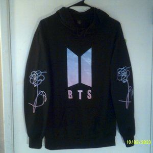 NO NAME BRAND "BTS Members Fleece Hoodie" MEN'S BLACK MULTI-COLOR PULLOVER MED.